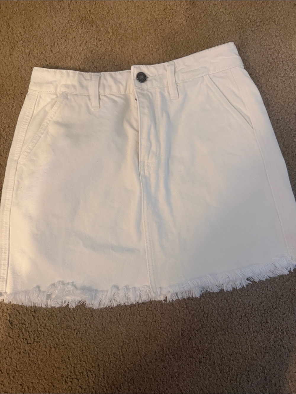 KanCan White Frayed-Hem Denim Mini Skirt size small